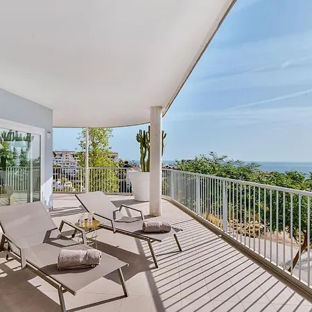 아파트 Stylish With Oceanview