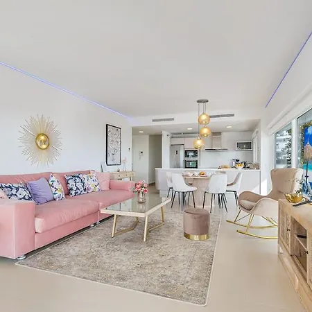 Stylish With Oceanview 아파트
